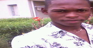 Mikiloy 33 years old I am from Luanda/Luanda, Seeking Dating Friendship with Woman